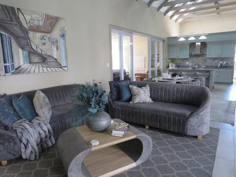 4 Bedroom Property for Sale in Kingswood Golf Estate Western Cape